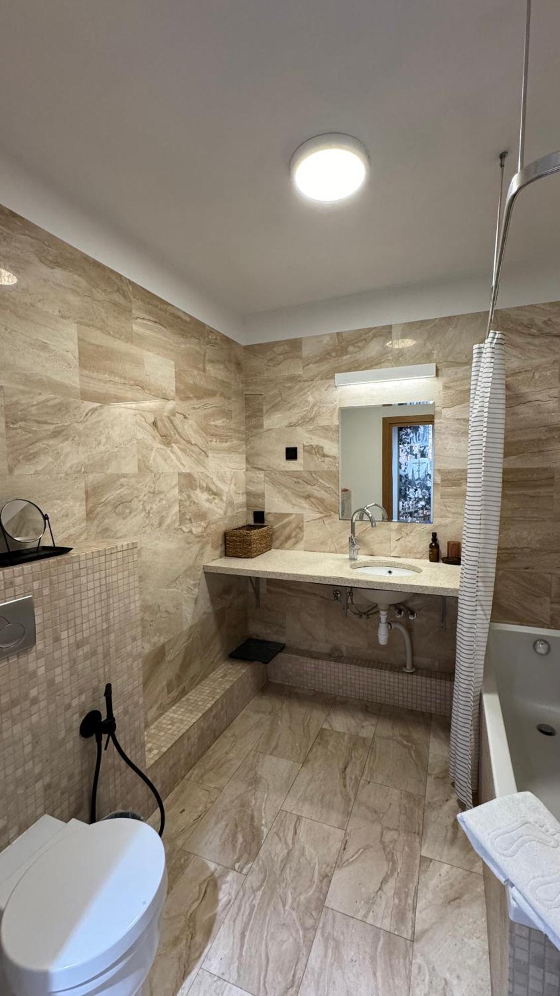 Apartament Dworzec Gdanski Varşova Dış mekan fotoğraf